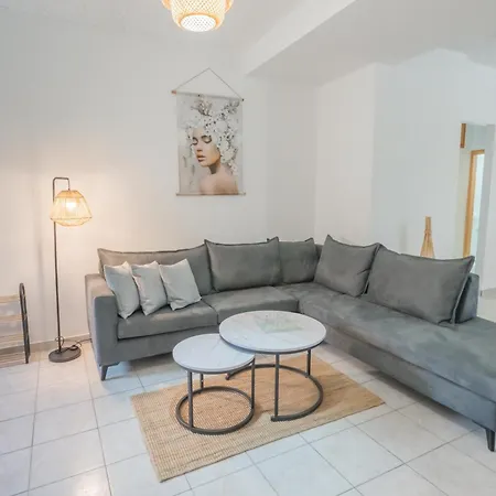 Euphoria Cozy House