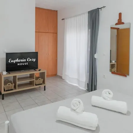 Euphoria Cozy House