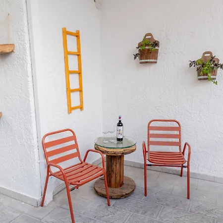 Euphoria Cozy House יאליסוס