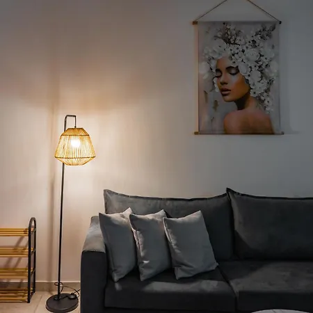 Euphoria Cozy House דירה יאליסוס
